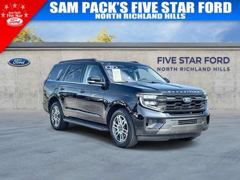 Used 2025 Ford Expedition Active AWD/4WD image 1