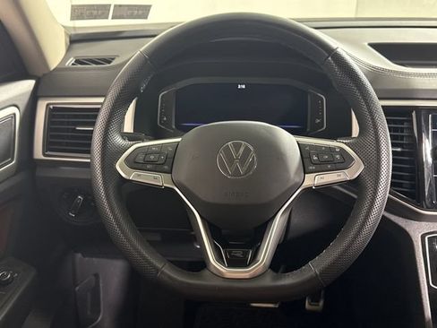 Used 2023 Volkswagen Atlas SEL R-Line AWD/4WD image 26