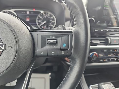 Used 2023 Nissan Pathfinder SL w/ SL Premium Package image 23