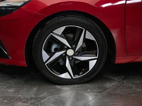 Used 2021 Hyundai Elantra Limited w/ Cargo Package image 8