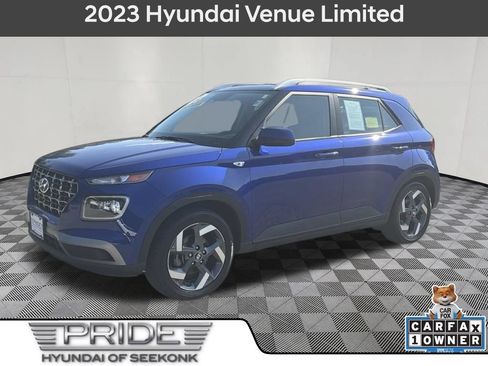 Used 2023 Hyundai Venue Limited w/ Cargo Package FWD image 1
