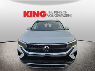 Used 2022 Volkswagen Taos SE video 2