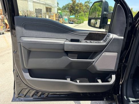 New 2026 Ford F250 Lariat w/ Black Appearance Package AWD/4WD image 27