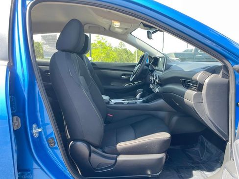 Used 2024 Nissan Sentra SV FWD image 39