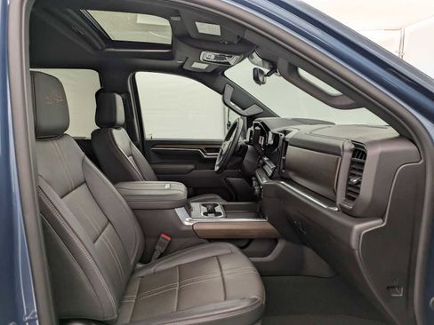 Used 2024 Chevrolet Silverado 3500 High Country w/ High Country Premium Package image 26