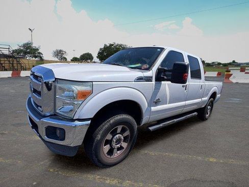 Used 2015 Ford F250 Lariat w/ Lariat Ultimate Package AWD/4WD image 5