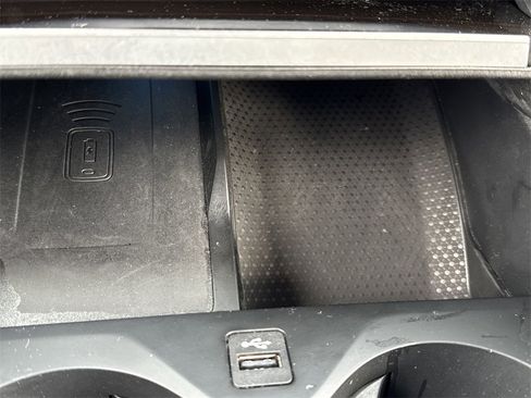 Used 2025 BMW X6 xDrive40i w/ Climate Comfort Package image 7