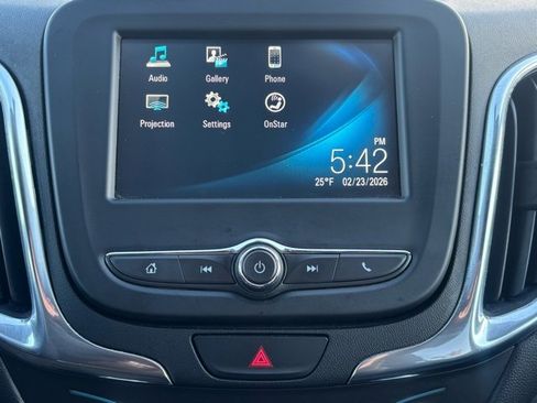 Used 2018 Chevrolet Equinox LT image 26