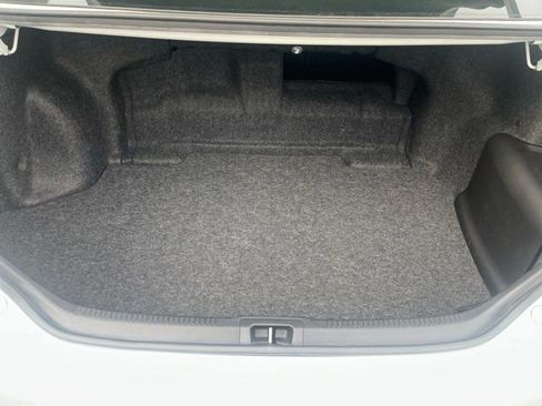 Used 2012 Toyota Camry XLE image 26