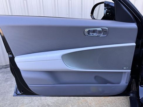 New 2025 Hyundai Ioniq 6 Limited image 24