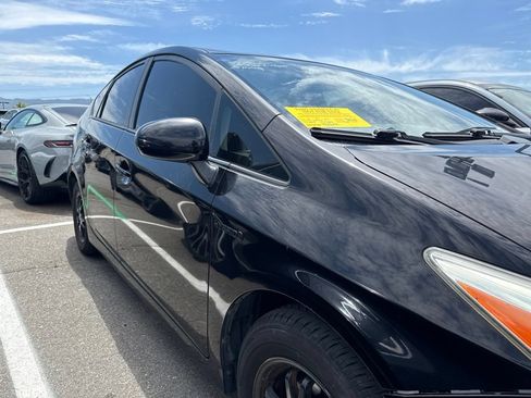 Used 2015 Toyota Prius Four FWD image 4