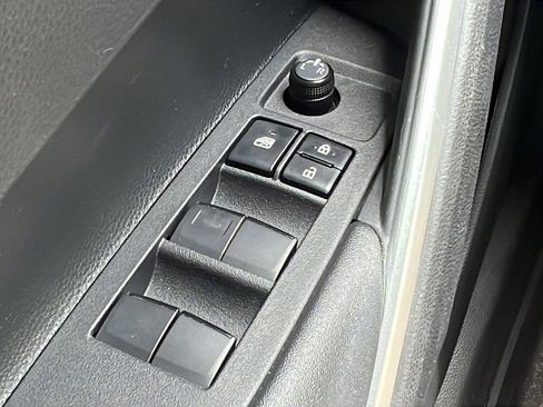Used 2024 Toyota Corolla Cross AWD Hybrid image 21
