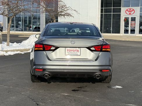 Used 2022 Nissan Altima 2.5 SR image 8