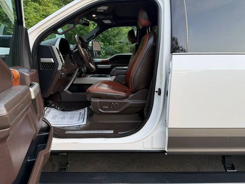 Used 2018 Ford F350 King Ranch w/ King Ranch Ultimate Package AWD/4WD image 17