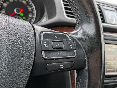 Used 2013 Volkswagen Passat 2.5 SEL Premium image 25