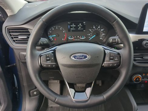 Used 2022 Ford Escape SE w/ Cold Weather Package image 26