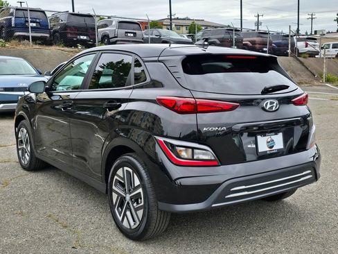 Used 2023 Hyundai Kona SE FWD image 5