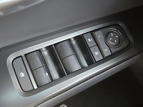New 2026 Lexus UX 300h FWD image 14