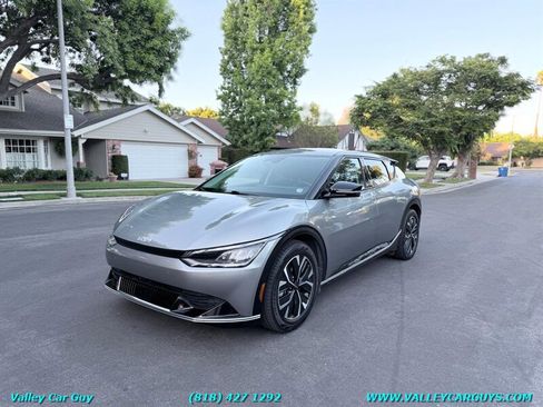 Used 2022 Kia EV6 Wind RWD image 1
