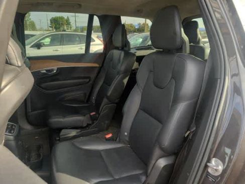 Used 2023 Volvo XC90 T8 Plus w/ Protection Package Premier image 4