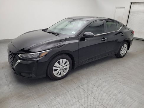 Used 2025 Nissan Sentra S FWD image 2
