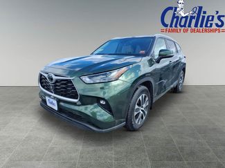 Used 2023 Toyota Highlander XLE video 1