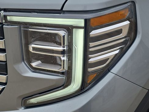 New 2026 GMC Sierra 1500 SLT w/ SLT Premium Plus Package AWD/4WD image 31