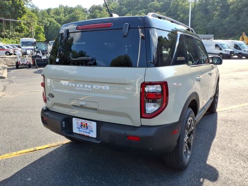 Certified 2025 Ford Bronco Sport Outer Banks AWD/4WD image 8
