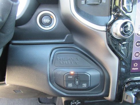 Used 2026 RAM 2500 Big Horn AWD/4WD image 23