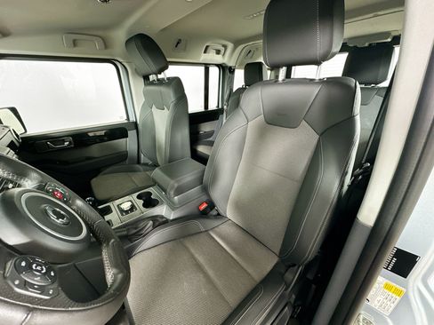 Used 2024 INEOS Grenadier Station Wagon AWD/4WD image 34