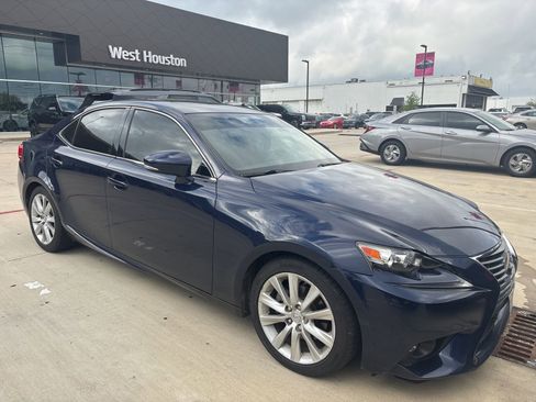 Used 2015 Lexus IS 250 AWD w/ Premium Package image 3
