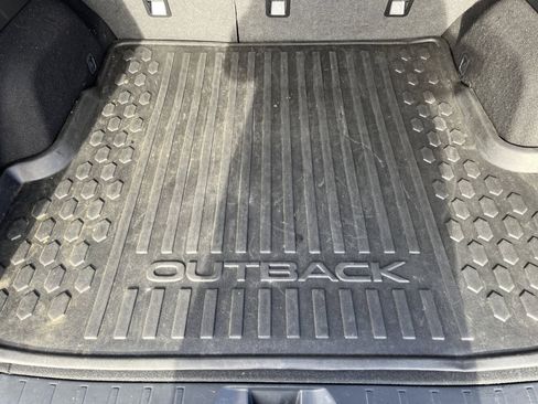 Used 2024 Subaru Outback Limited image 11