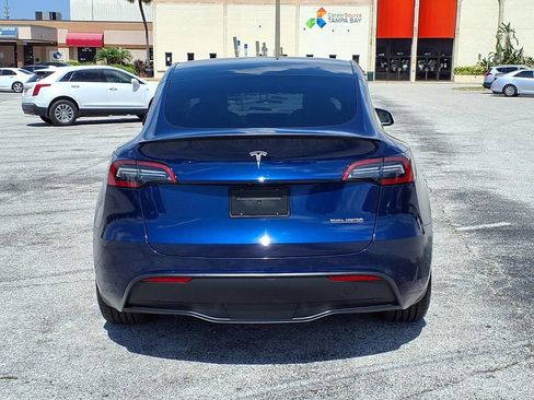 Used 2022 Tesla Model Y Performance AWD/4WD image 6