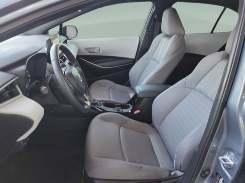 Certified 2025 Toyota Corolla SE image 17