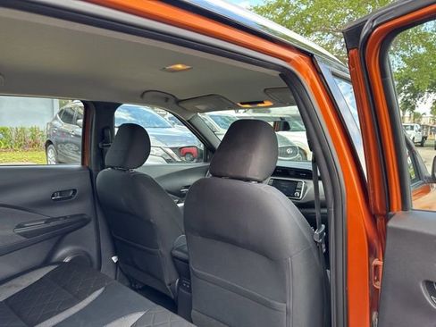 Used 2019 Nissan Kicks SV FWD image 16