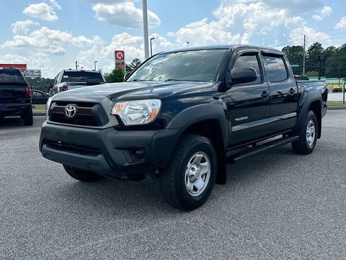 Used 2015 Toyota Tacoma PreRunner w/ Convenience Package RWD image 1