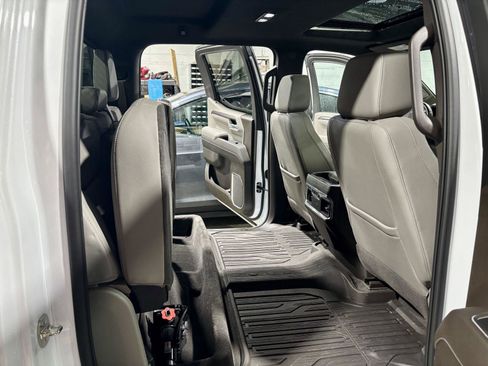 Used 2023 GMC Sierra 1500 SLT w/ SLT Premium Package image 18