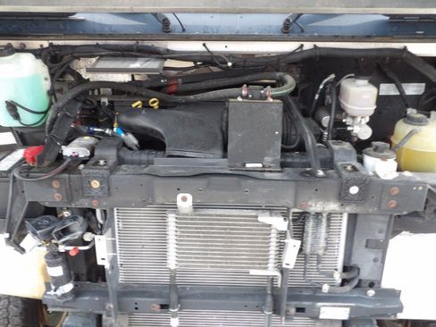 Used 2019 Ford E-450 and Econoline 450 Super Duty RWD image 20