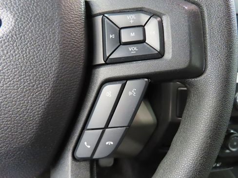 Used 2020 Ford F150 XLT image 48