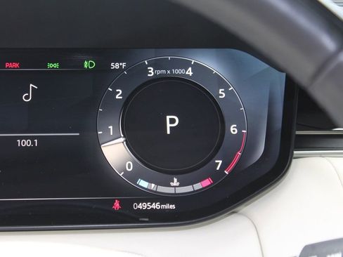 Certified 2023 Land Rover Range Rover SE image 21