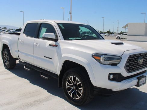Certified 2022 Toyota Tacoma TRD Sport w/ Technology Package RWD image 2