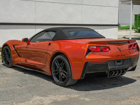 Used 2015 Chevrolet Corvette Stingray Convertible w/ 2LT Preferred Equipment Group RWD image 15