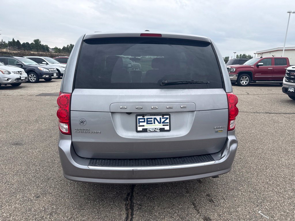 Used 2013 Dodge Grand Caravan Crew FWD image 6