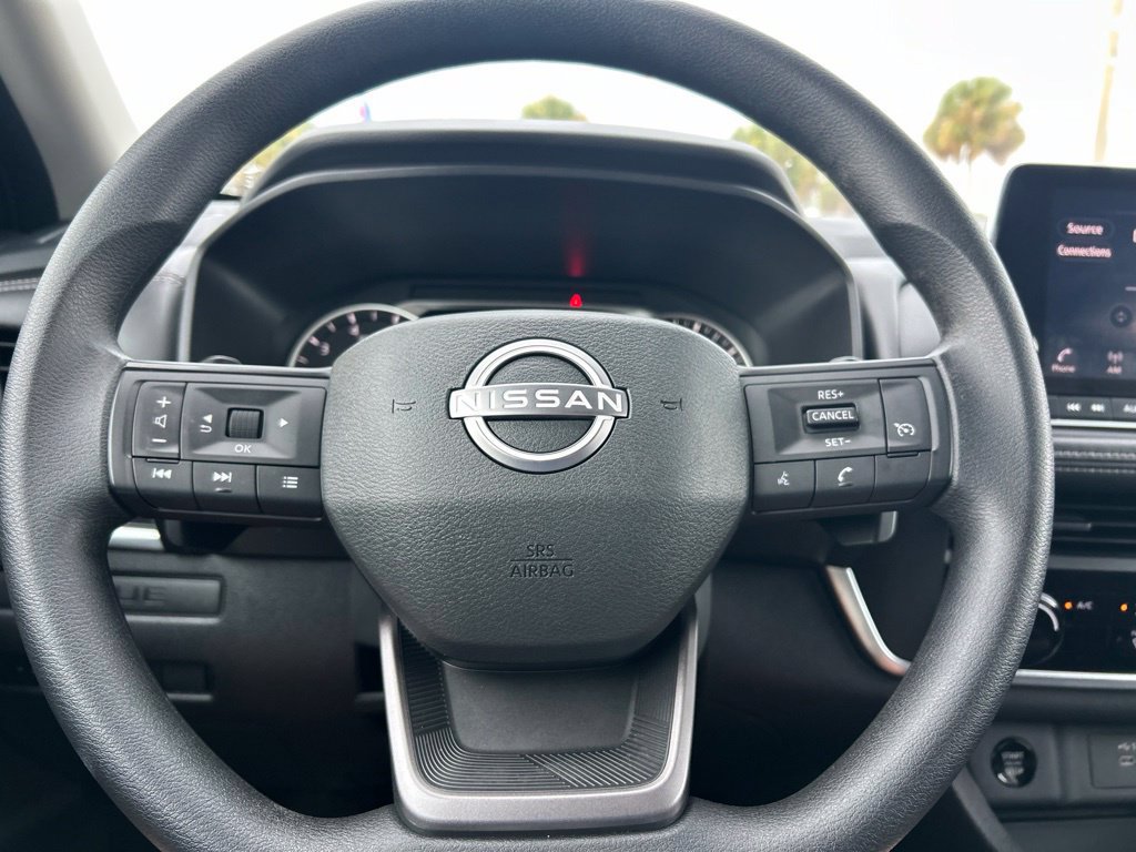 Certified 2025 Nissan Rogue S FWD image 23