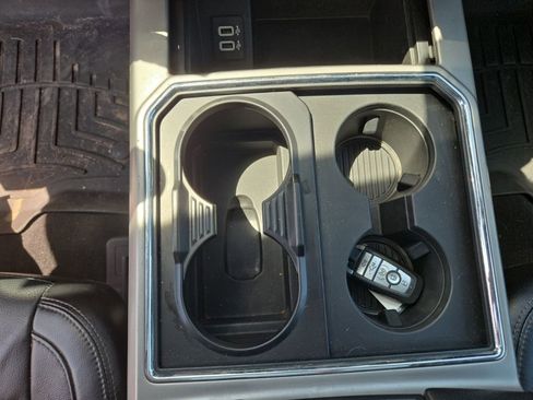 Used 2019 Ford F250 Lariat w/ Lariat Ultimate Package AWD/4WD image 15