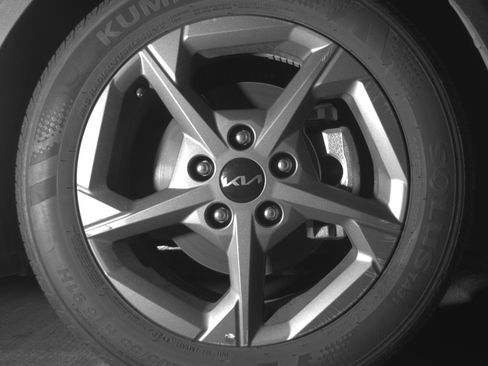 Used 2025 Kia K4 LXS image 13