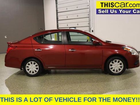 Used 2016 Nissan Versa SV FWD image 9