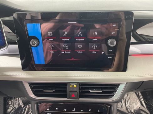 New 2026 Volkswagen Taos SEL image 15