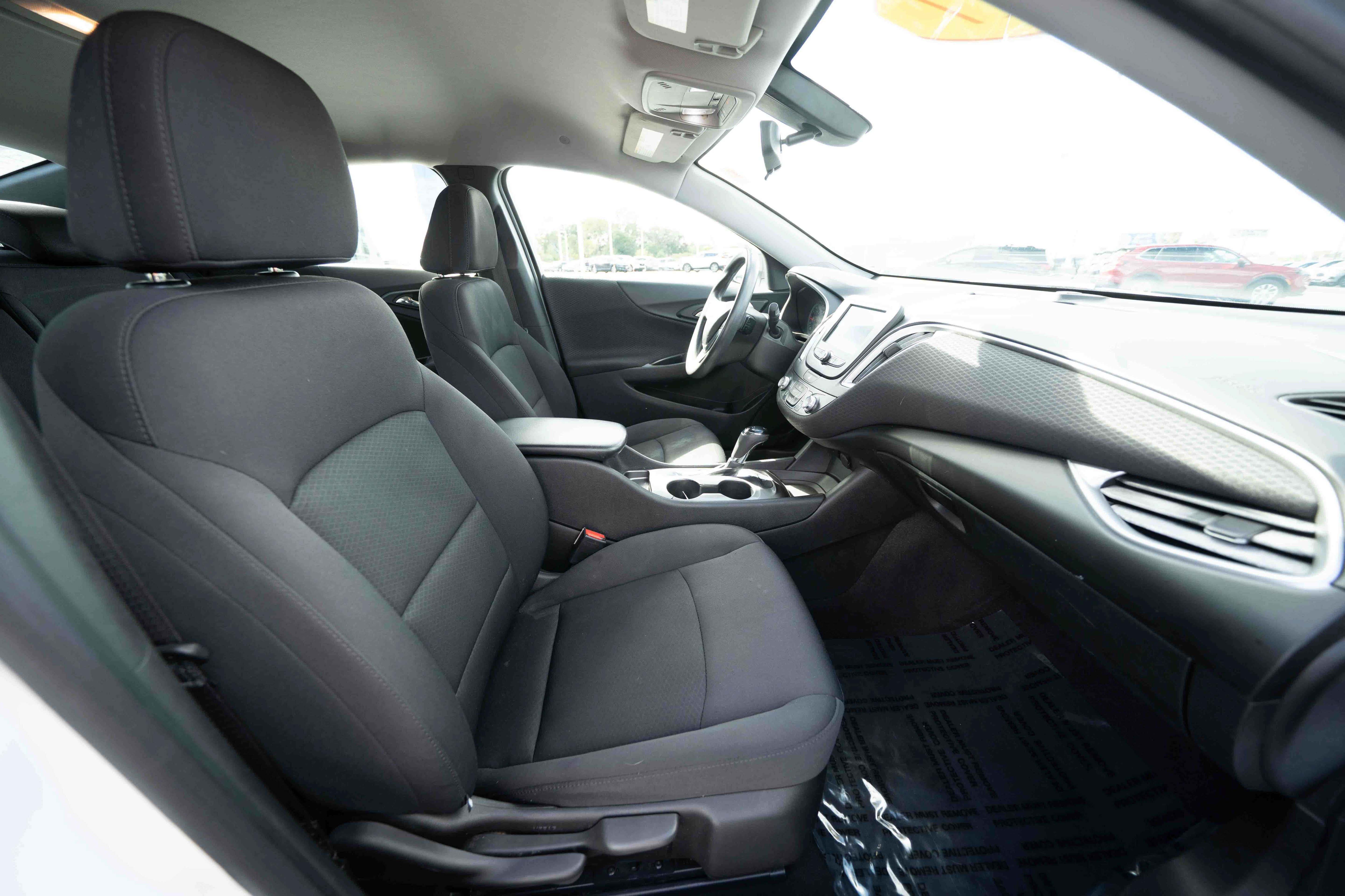 Used 2017 Chevrolet Malibu LS FWD image 26