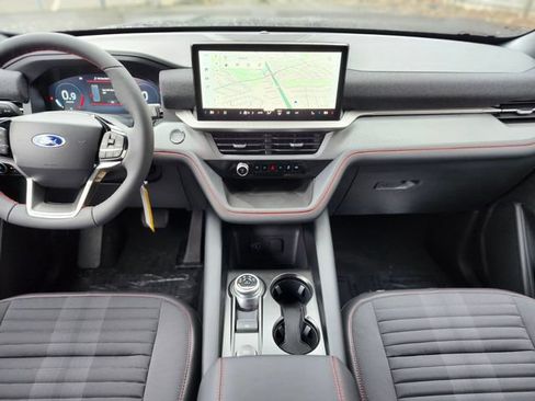 New 2026 Ford Explorer ST-Line w/ ST-Line Street Pack AWD/4WD image 14
